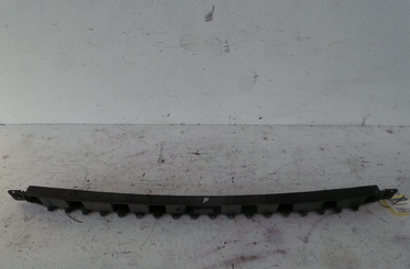 Tr&auml;ger Halter Mitte Sto&szlig;f&auml;nger hinten VW Polo 9N 4 T&uuml;rer